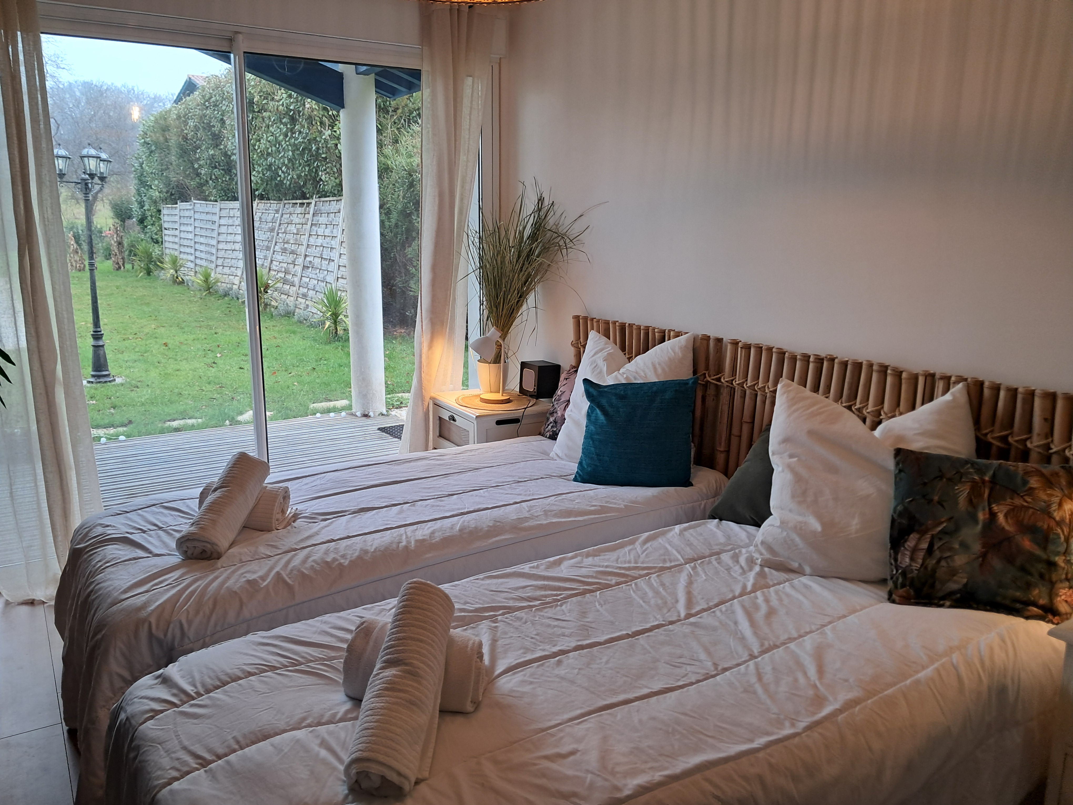 salon aménagé vue 2